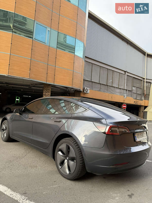 Седан Tesla Model 3 2021 в Одесі