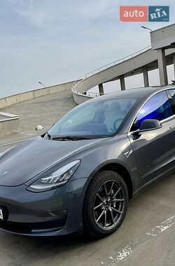 Седан Tesla Model 3 2019 в Одессе
