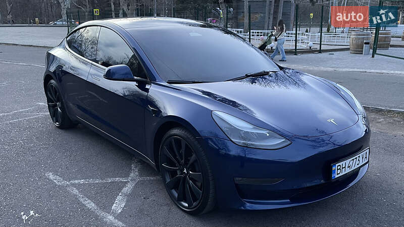 Седан Tesla Model 3 2022 в Одесі