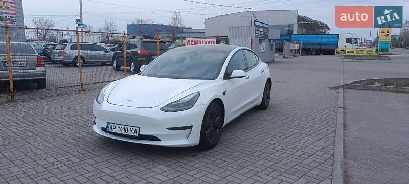 Седан Tesla Model 3 2023 в Запоріжжі