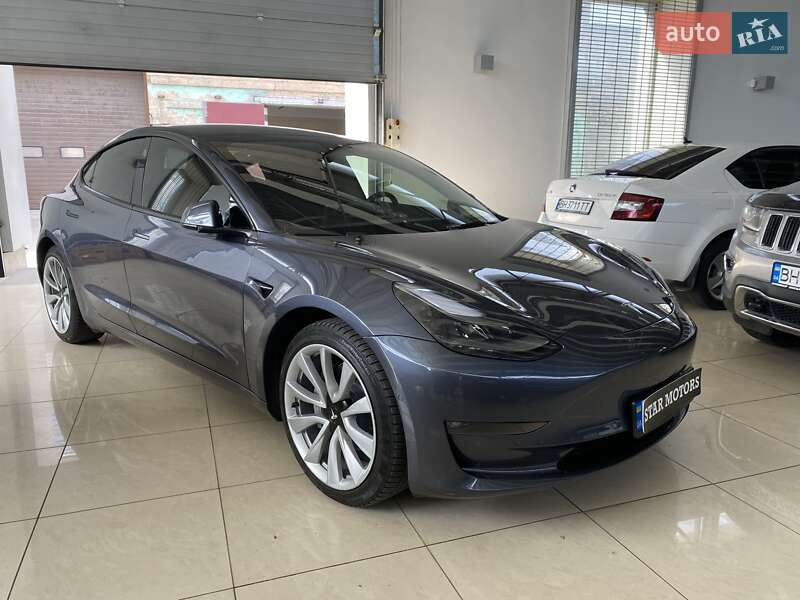 Седан Tesla Model 3 2022 в Одесі