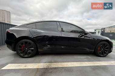 Седан Tesla Model 3 2019 в Києві