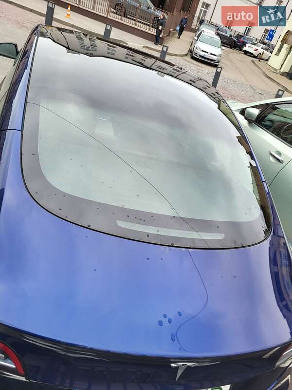Седан Tesla Model 3 2022 в Киеве