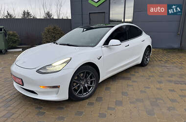 Седан Tesla Model 3 2019 в 