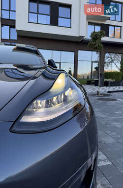 Седан Tesla Model 3 2022 в Тернополе