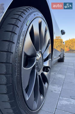 Седан Tesla Model 3 2022 в Тернополе