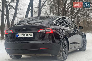 Седан Tesla Model 3 2019 в Владимире