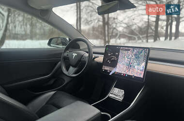 Седан Tesla Model 3 2019 в Владимире