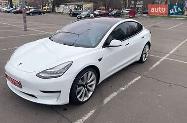 Седан Tesla Model 3 2018 в Одессе