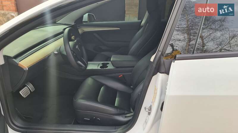 Седан Tesla Model 3 2022 в Одесі
