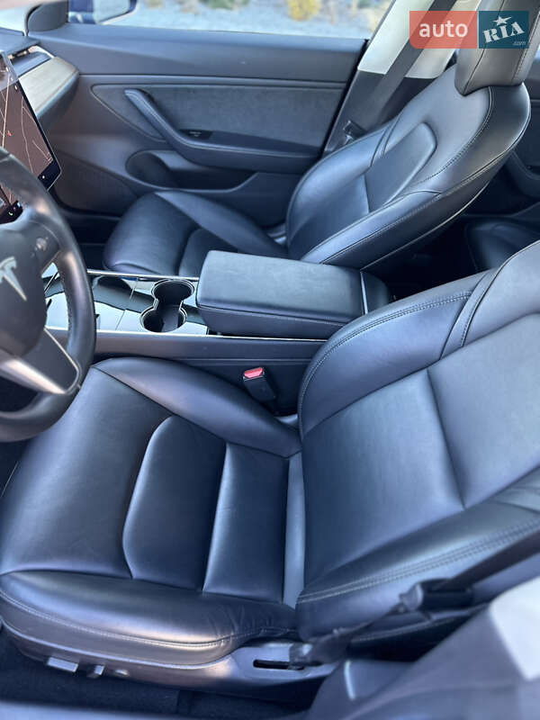Седан Tesla Model 3 2019 в Луцьку фото 10 Седан Tesla Model 3 2019 в Луцьку