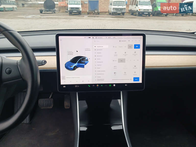 Седан Tesla Model 3 2019 в Коломые