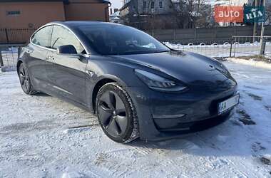 Седан Tesla Model 3 2018 в Киеве