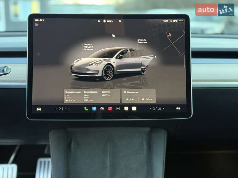 Седан Tesla Model 3 2023 в Ужгороде