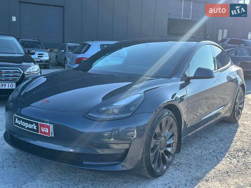 Tesla Model 3 2021