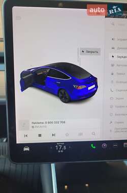 Седан Tesla Model 3 2019 в Киеве