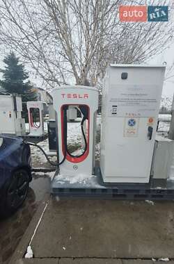 Седан Tesla Model 3 2019 в Киеве