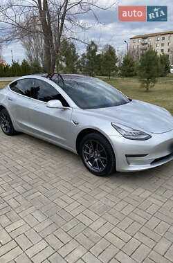 Седан Tesla Model 3 2018 в 
