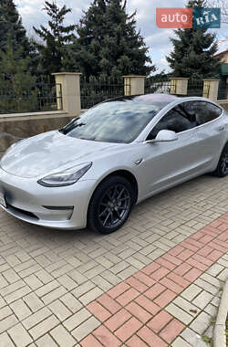 Tesla Model 3 2018