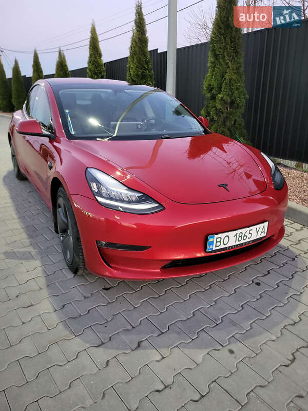 Седан Tesla Model 3 2018 в Тернополі