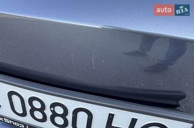 Седан Tesla Model 3 2019 в Львове