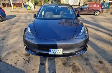 Седан Tesla Model 3 2023 в 