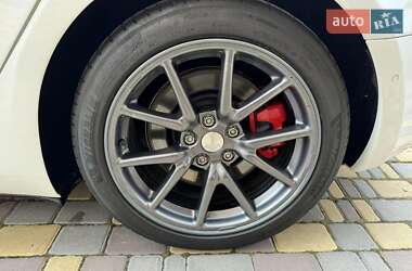 Седан Tesla Model 3 2020 в 