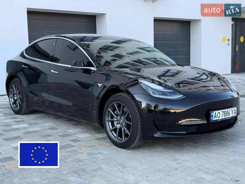 Tesla Model 3 2019
