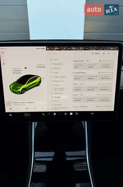 Седан Tesla Model 3 2019 в 