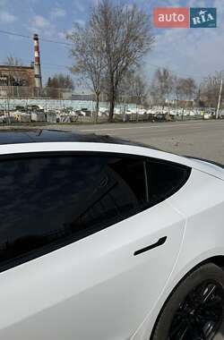 Седан Tesla Model 3 2020 в Дніпрі