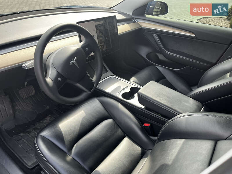 Седан Tesla Model 3 2021 в Кременчуге