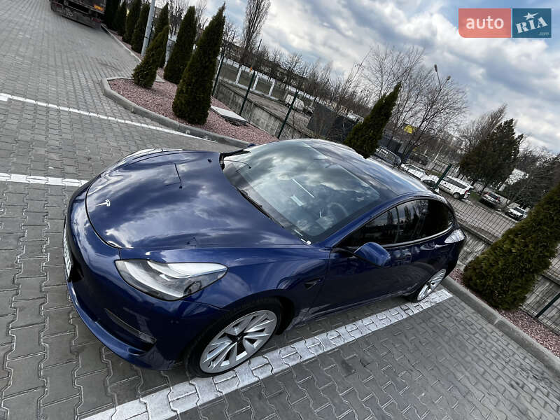 Седан Tesla Model 3 2021 в Кременчуге
