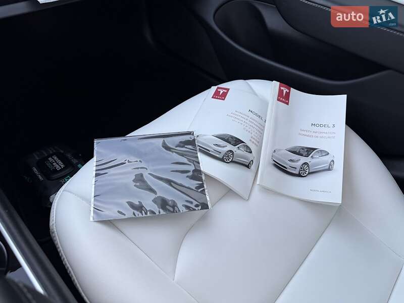 Седан Tesla Model 3 2020 в Ковелі