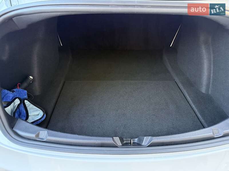 Седан Tesla Model 3 2020 в Ковелі