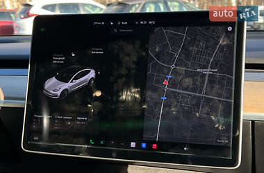 Седан Tesla Model 3 2018 в 