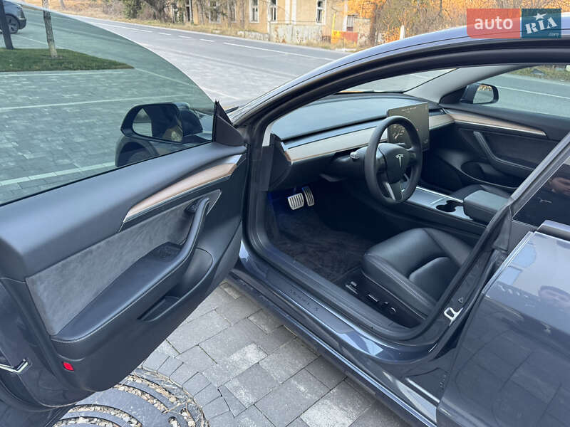Седан Tesla Model 3 2023 в Ужгороде фото 30 Седан Tesla Model 3 2023 в Ужгороде