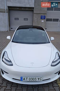 Седан Tesla Model 3 2019 в 