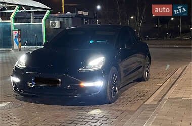 Седан Tesla Model 3 2018 в 