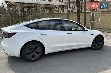 Седан Tesla Model 3 2022 в Дніпрі