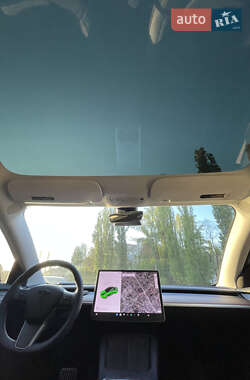 Седан Tesla Model 3 2022 в Києві