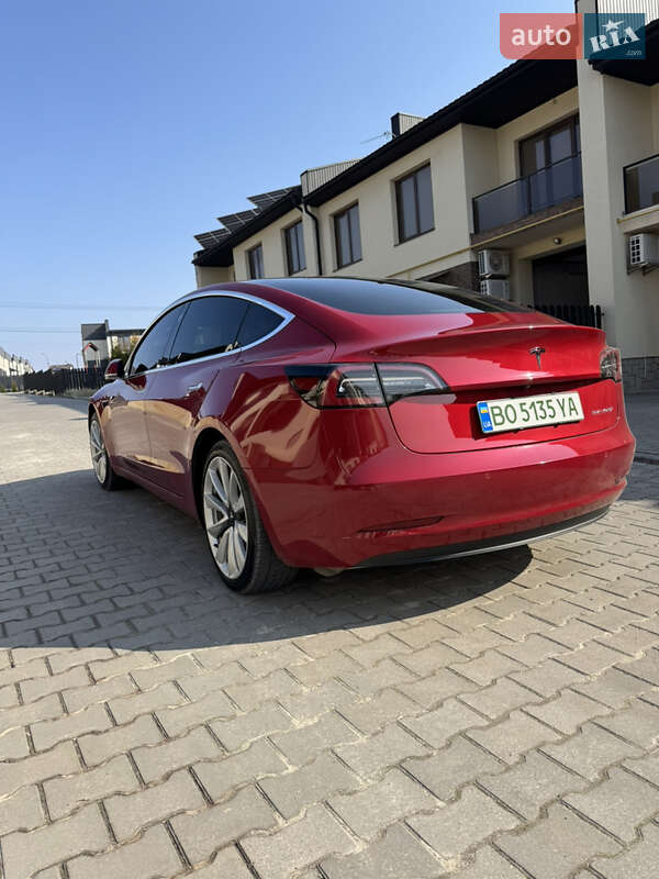 Седан Tesla Model 3 2019 в Тернополі