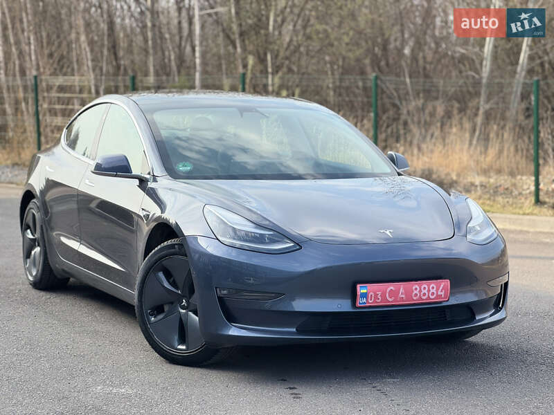 Седан Tesla Model 3 2019 в Рівному
