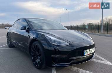 Седан Tesla Model 3 2022 в Рівному