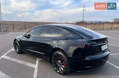 Седан Tesla Model 3 2022 в Рівному