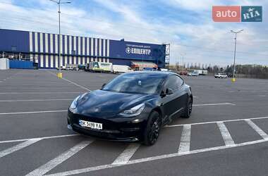 Седан Tesla Model 3 2022 в Рівному