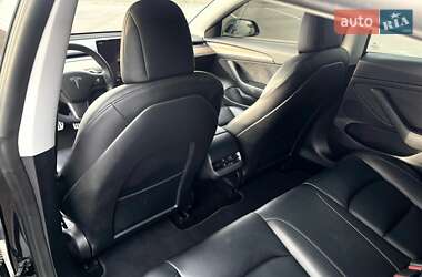 Седан Tesla Model 3 2022 в Рівному