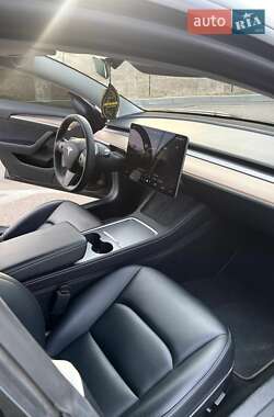 Седан Tesla Model 3 2022 в Рівному