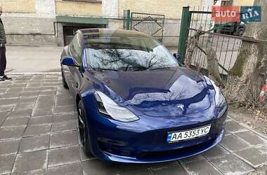 Седан Tesla Model 3 2023 в Киеве