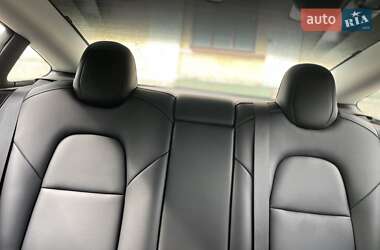 Седан Tesla Model 3 2023 в Киеве