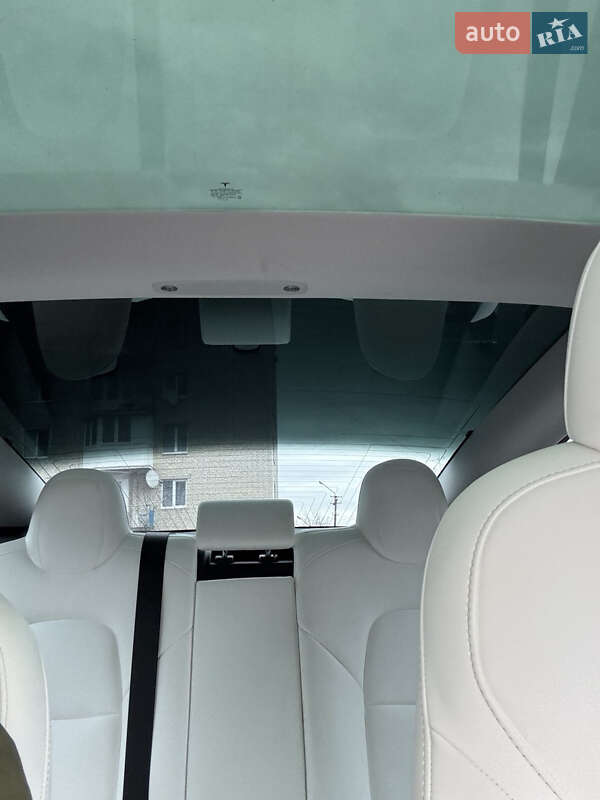 Седан Tesla Model 3 2020 в Самборі фото 12 Седан Tesla Model 3 2020 в Самборі